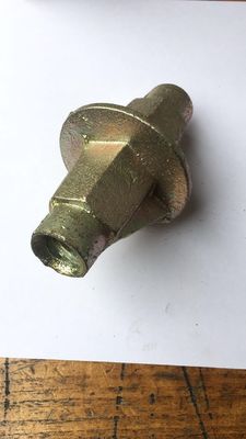 China Yellow / Silver Scaffolding Accessories φ17mm Casted color zincing  0.54 kg water stopper supplier